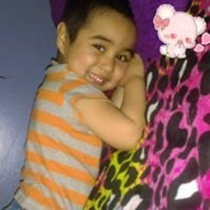 Meet your Posher, Yenni